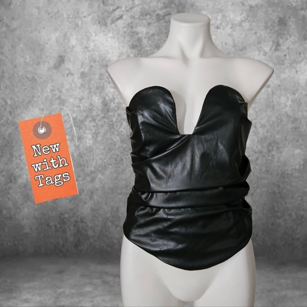 NWT/ Chic Black Faux Leather Strapless TOP